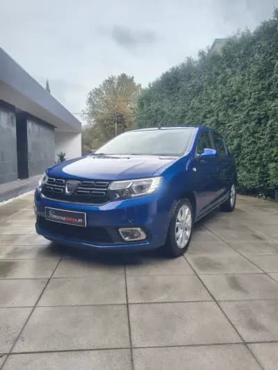 Vendo Dacia Sandero 2020 - 10400 EUR, 108000 km - AUTO.MOTO.pt