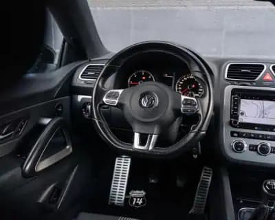 Vendo Volkswagen Scirocco 2013 - 16990 EUR, 153299 km - AUTO.MOTO.pt