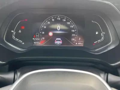 Vendo Renault Captur 2022 - 17300 EUR, 93000 km - AUTO.MOTO.pt