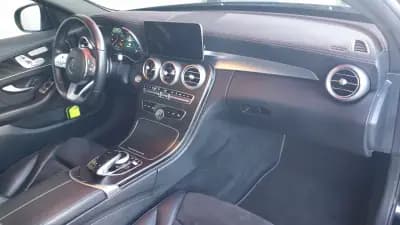 Vendo Mercedes-Benz C 300 2020 - 24999 EUR, 175000 km - AUTO.MOTO.pt