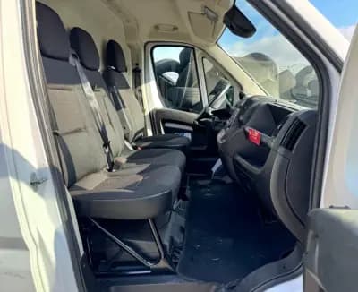 Vendo Peugeot Boxer 2021 - 7940 EUR, 201820 km - AUTO.MOTO.pt