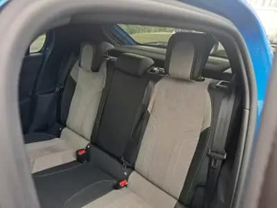 Sell Peugeot e-208 2021 - 16780 EUR, 61770 km - AUTO.MOTO.pt