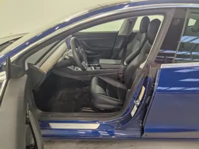 Vendo Tesla Model 3 2020 - 20900 EUR, 110000 km - AUTO.MOTO.pt