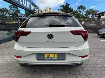 Vendo Volkswagen Polo 2022 - 18900 EUR, 75579 km - AUTO.MOTO.pt