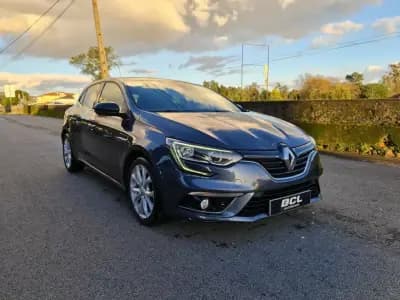 Vendo Renault Mégane 2016 - 14990 EUR, 179000 km - AUTO.MOTO.pt