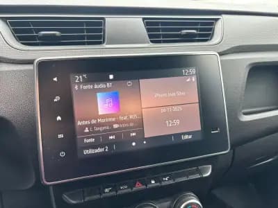 Vendo Renault Express 2022 - 13990 EUR, 123000 km - AUTO.MOTO.pt