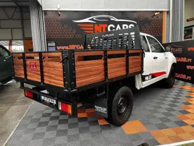 Sell Toyota Hilux 2018 - 19430 EUR, 249455 km - AUTO.MOTO.pt