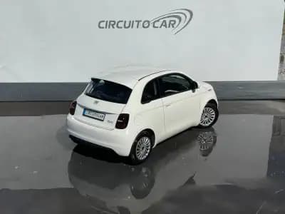 Vendo Fiat 500e 2022 - 13600 EUR, 53336 km - AUTO.MOTO.pt