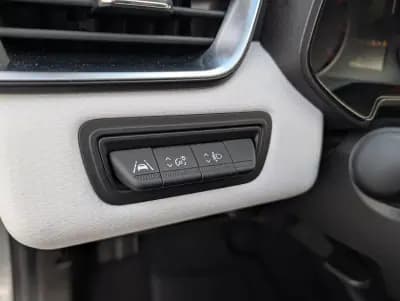 Sell Renault Clio 2023 - 13500 EUR, 152386 km - AUTO.MOTO.pt