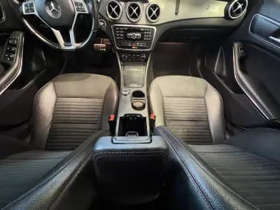 Sell Mercedes-Benz GLA 200 2015 - 21990 EUR, 120000 km - AUTO.MOTO.pt