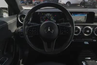 Sell Mercedes-Benz A 180 2019 - 23780 EUR, 91680 km - AUTO.MOTO.pt