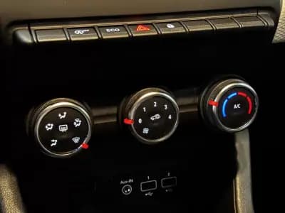 Sell Renault Clio 2023 - 14990 EUR, 109400 km - AUTO.MOTO.pt