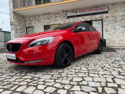 Sell Volvo V40 2017 - 14750 EUR, 138000 km - AUTO.MOTO.pt