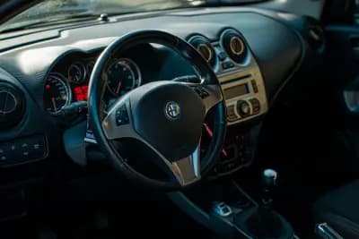 Vendo Alfa Romeo MiTo 2010 - 6900 EUR, 192000 km - AUTO.MOTO.pt