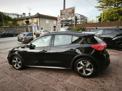 Vendo Ford Focus 2020 - 19900 EUR, 120000 km - AUTO.MOTO.pt