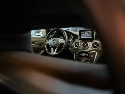 Sell Mercedes-Benz GLA 200 2015 - 21990 EUR, 120000 km - AUTO.MOTO.pt