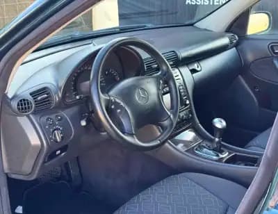Vendo Mercedes-Benz C 270 2004 - 6940 EUR, 281857 km - AUTO.MOTO.pt
