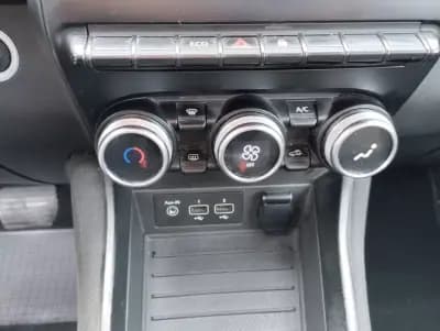 Vendo Renault Zoe 2020 - 12950 EUR, 110000 km - AUTO.MOTO.pt