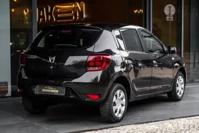 Vendo Dacia Sandero 2018 - 8350 EUR, 91565 km - AUTO.MOTO.pt