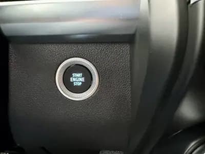 Sell Renault Zoe 2020 - 25500 EUR, 30800 km - AUTO.MOTO.pt