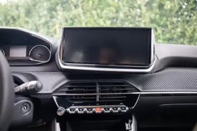 Sell Peugeot 208 2025 - 17900 EUR, 6300 km - AUTO.MOTO.pt