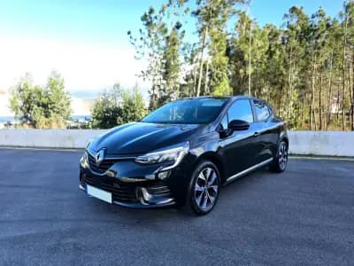 Vendo Renault Clio 2023 - 14750 EUR, 24600 km - AUTO.MOTO.pt