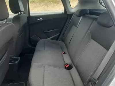 Vendo Opel Astra 2013 - 9900 EUR, 179980 km - AUTO.MOTO.pt