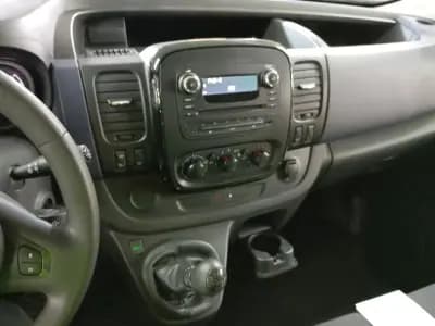 Sell Opel Vivaro 2019 - 24900 EUR, 134318 km - AUTO.MOTO.pt