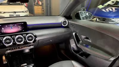 Vendo Mercedes-Benz CLA 180 2023 - 34970 EUR, 70000 km - AUTO.MOTO.pt