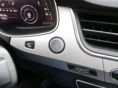 Sell Audi Q7 2016 - 45000 EUR, 155902 km - AUTO.MOTO.pt