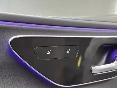 Vendo Mercedes-Benz E 300 2024 - 61500 EUR, 63000 km - AUTO.MOTO.pt