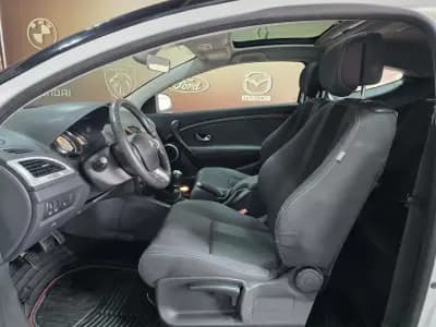 Vendo Renault Mégane Coupe 2011 - 7490 EUR, 258000 km - AUTO.MOTO.pt