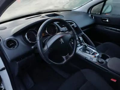 Vendo Peugeot 3008 2014 - 8000 EUR, 304000 km - AUTO.MOTO.pt