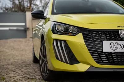 Sell Peugeot 208 2025 - 17900 EUR, 6300 km - AUTO.MOTO.pt