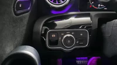 Vendo Mercedes-Benz CLA 250 2021 - 34990 EUR, 57000 km - AUTO.MOTO.pt