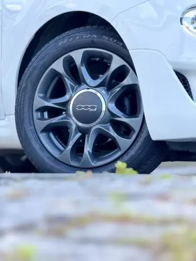 Sell Fiat 500 2021 - 10950 EUR, 117000 km - AUTO.MOTO.pt