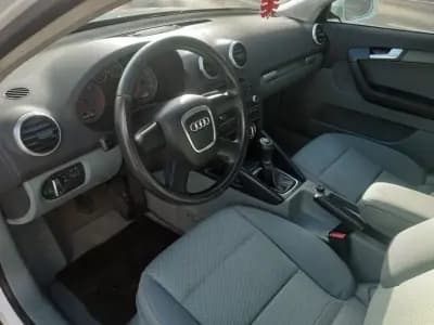 Vendo Audi A3 Sportback 2010 - 9900 EUR, 224980 km - AUTO.MOTO.pt