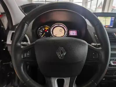 Sell Renault Mégane Sport Tourer 2009 - 5750 EUR, 210000 km - AUTO.MOTO.pt