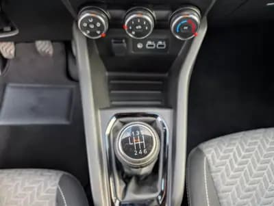 Sell Renault Clio 2023 - 13500 EUR, 152386 km - AUTO.MOTO.pt