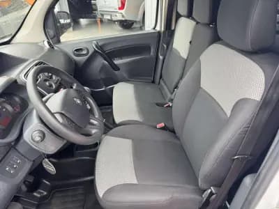 Vendo Renault Kangoo 2020 - 12250 EUR, 171129 km - AUTO.MOTO.pt