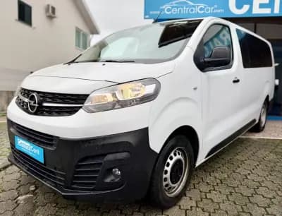 Vendo Opel Vivaro 2024 - 34950 EUR, 102000 km - AUTO.MOTO.pt