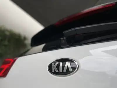 Sell Kia e-Niro 2021 - 33500 EUR, 69000 km - AUTO.MOTO.pt