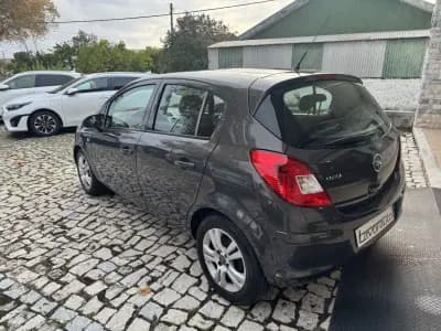 Vendo Opel Corsa 2013 - 7750 EUR, 122000 km - AUTO.MOTO.pt