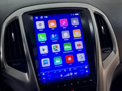 Vendo Opel Astra Sports Tourer 2011 - 6250 EUR, 235000 km - AUTO.MOTO.pt