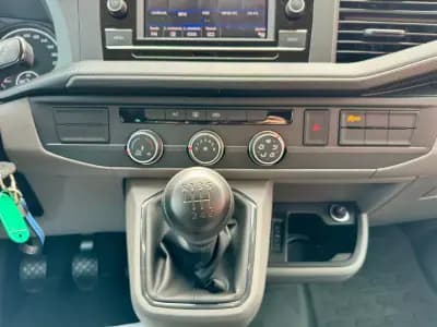 Vendo Volkswagen Transporter 2024 - 39950 EUR, 148150 km - AUTO.MOTO.pt