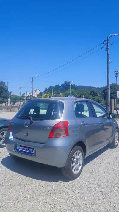 Vendo Toyota Yaris 2006 - 6678 EUR, 209787 km - AUTO.MOTO.pt