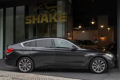 Vendo BMW 520 Gran Turismo 2015 - 19990 EUR, 183123 km - AUTO.MOTO.pt