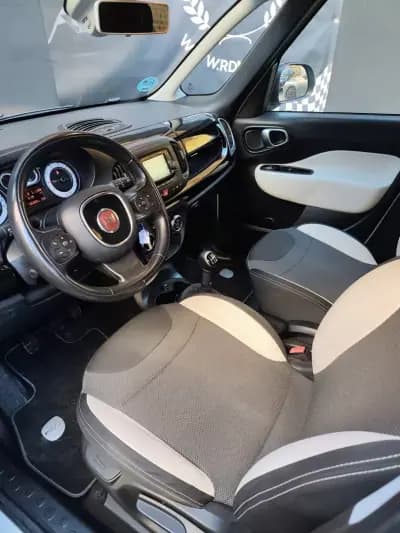 Sell Fiat 500L 2018 - 10990 EUR, 135000 km - AUTO.MOTO.pt