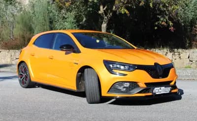 Vendo Renault Mégane 2019 - 43990 EUR, 42000 km - AUTO.MOTO.pt