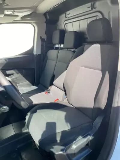 Sell Peugeot Partner Longa 3 Lugares 1.5 BlueHdi 2020 - 12177 EUR, 147024 km - AUTO.MOTO.pt